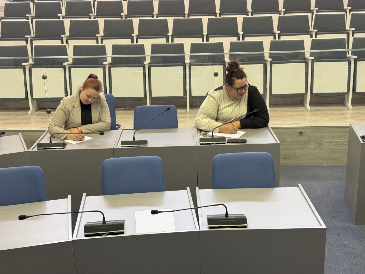 Zarasuose Nacionalinis diktantas parodė: lietuvių kalba vis dar sugeba nustebinti ir suvienyti