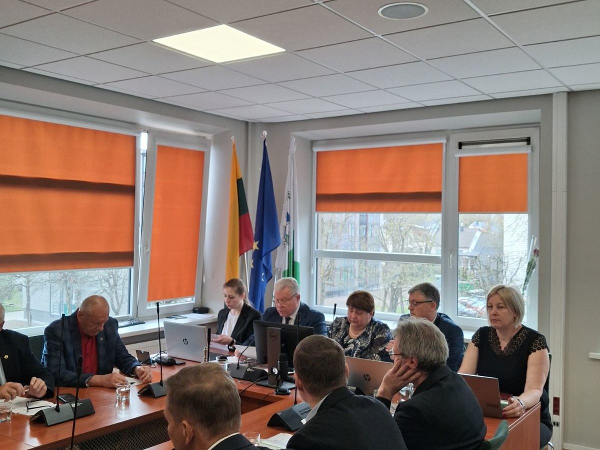 Anykščių tarybos 47-ajame posėdyje – sprendimai dėl mokyklų tinklo, ligoninės ir Šventosios slėnio