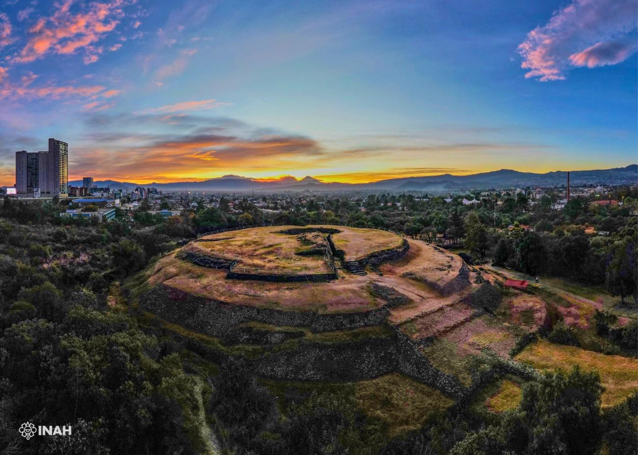 Meksiko archeologai atskleidė: senovinis „Cuicuilco“ miestas buvo suprojektuotas pagal Saulę