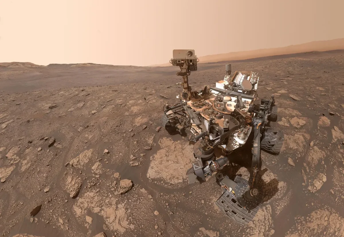 „Curiosity“ iš Marso uolienų išlaisvino 3,5 mlrd. metų chemiją: rado per 20 organinių junginių