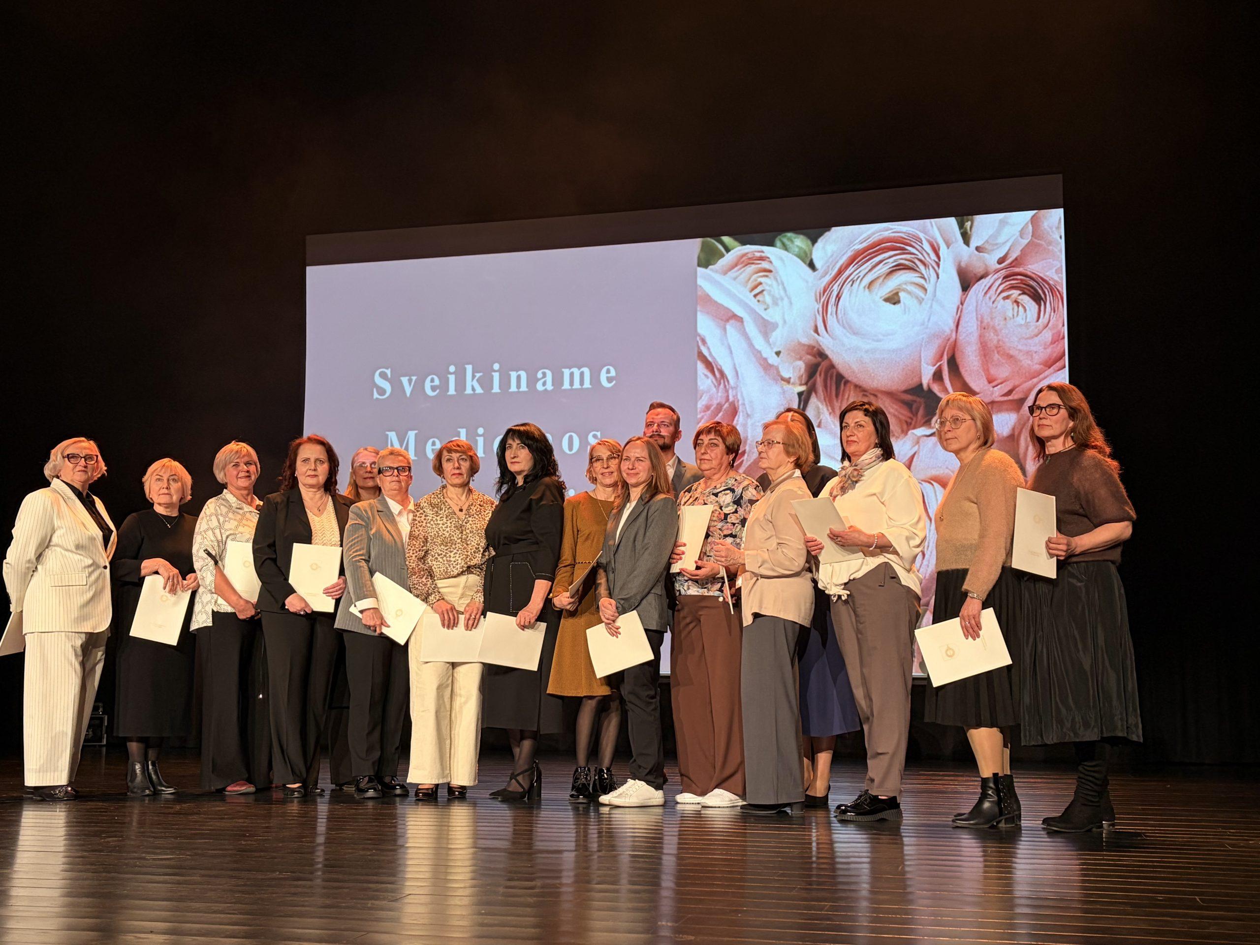 Klaipėdos rajone įteiktos dvi Metų medicinos darbuotojo premijos: kas pelnė 1 500 eurų