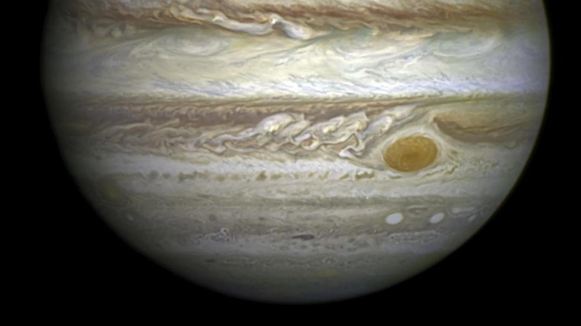 Juno misija atvėrė akis: Jupiterio žaibai gali būti iki milijono kartų galingesni nei Žemėje