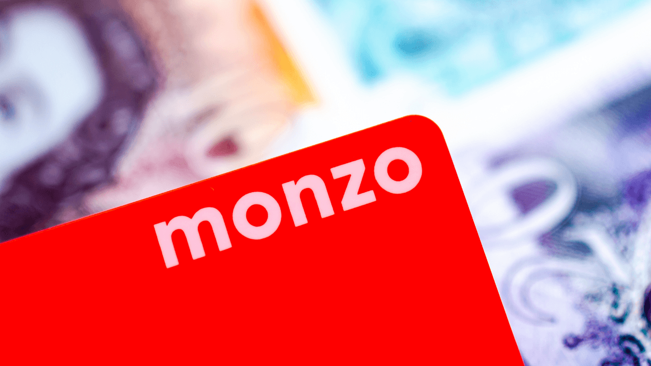 „Monzo“ traukiasi iš JAV: stabdo naujų klientų priėmimą ir dėmesį sutelkia į JK bei Europą