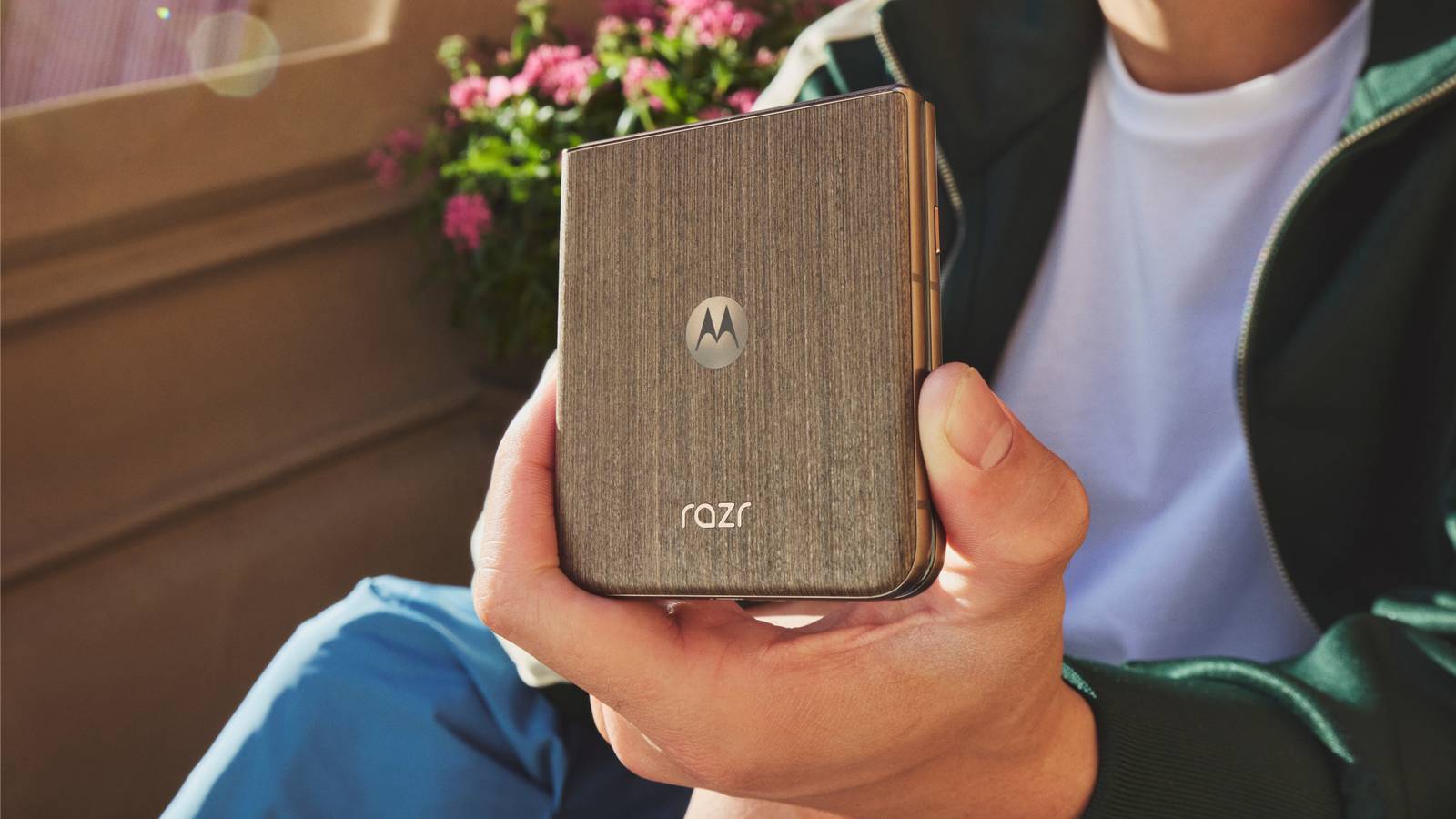 „Motorola“ pristatė 2026 metų „Razr“ sulenkiamus: „Ultra“ žada daugiau galios ir baterijos