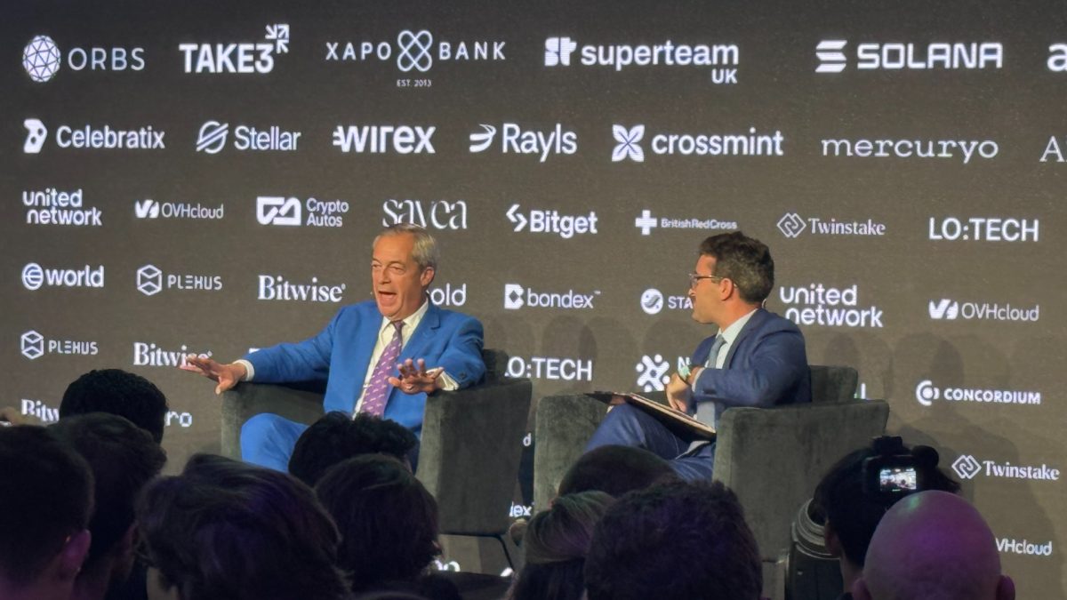 Neatskleista „Tether“ investuotojo dovana Nigelui Farage’ui: apie 5,8 mln. eurų ir nauji klausimai
