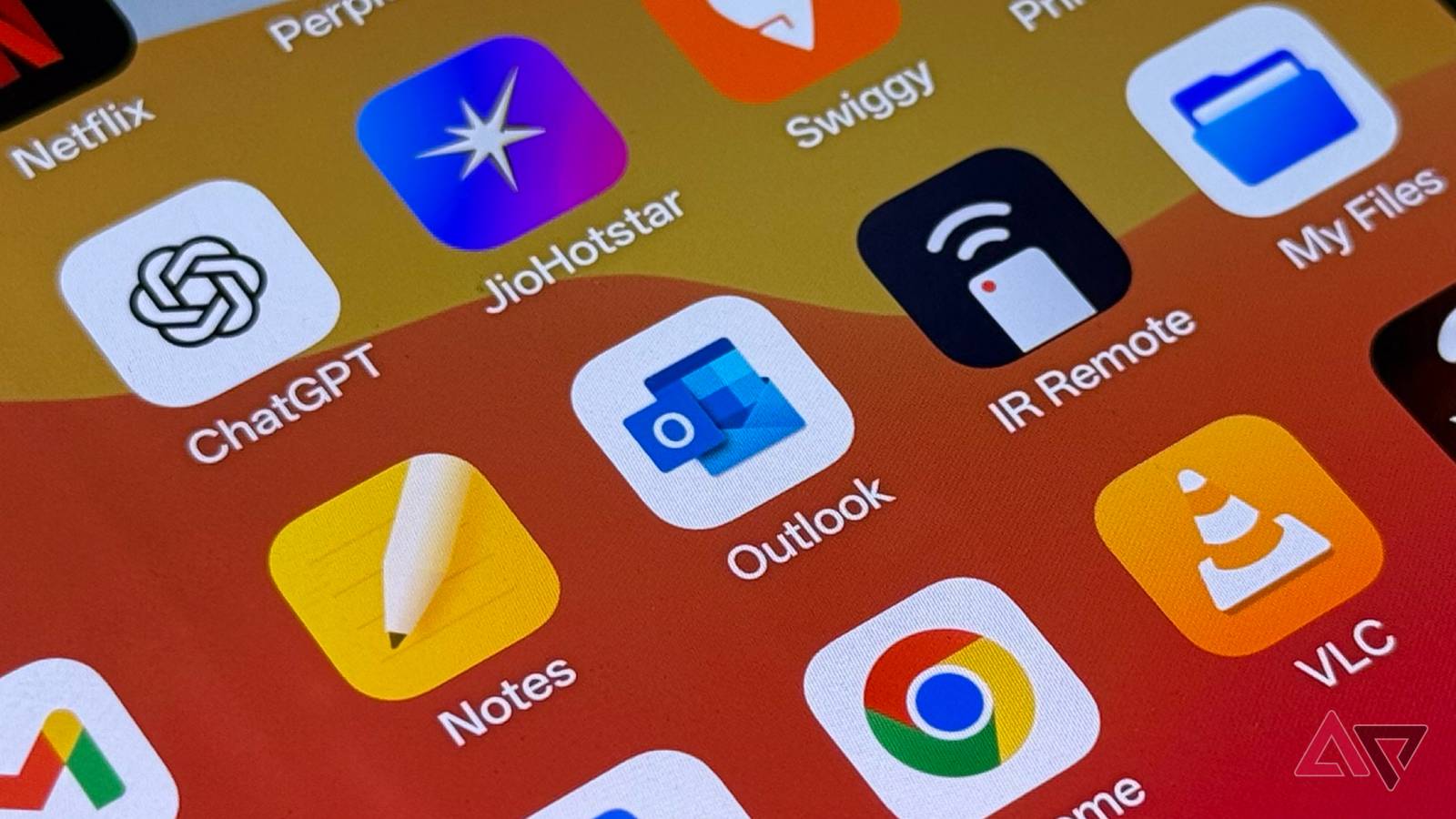 „Microsoft“ galutinai laidoja „Outlook Lite“: po šios datos el. laiškai nebeatsinaujins