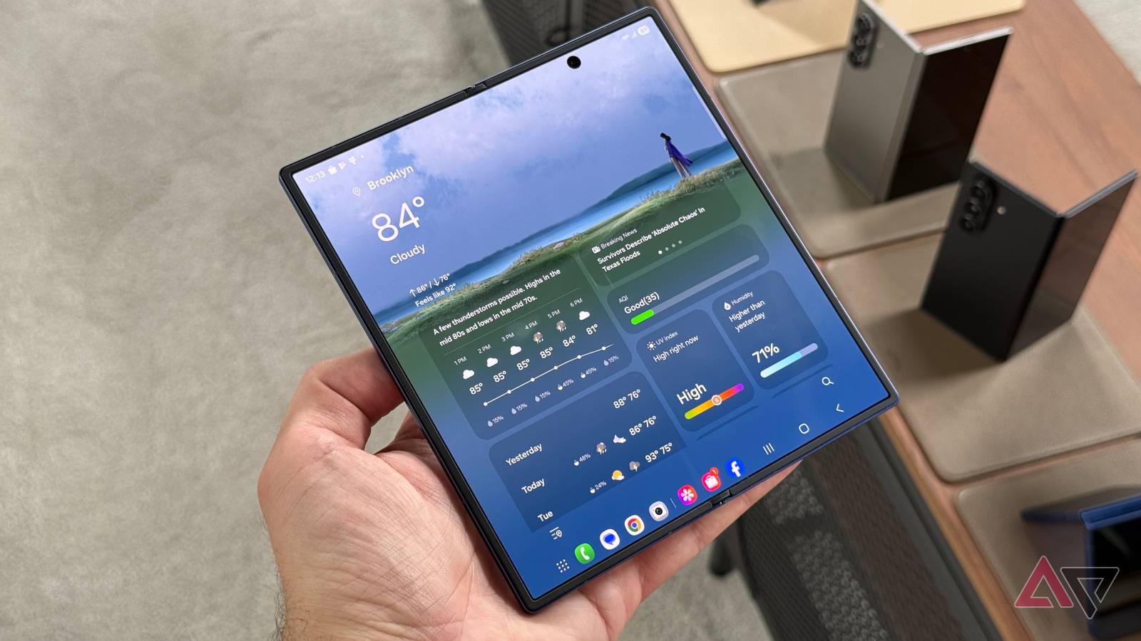 „Samsung“ tyliai pabrangino „Galaxy Z Fold 7“ JAV: kai kurių versijų kaina šoktelėjo 80 dolerių