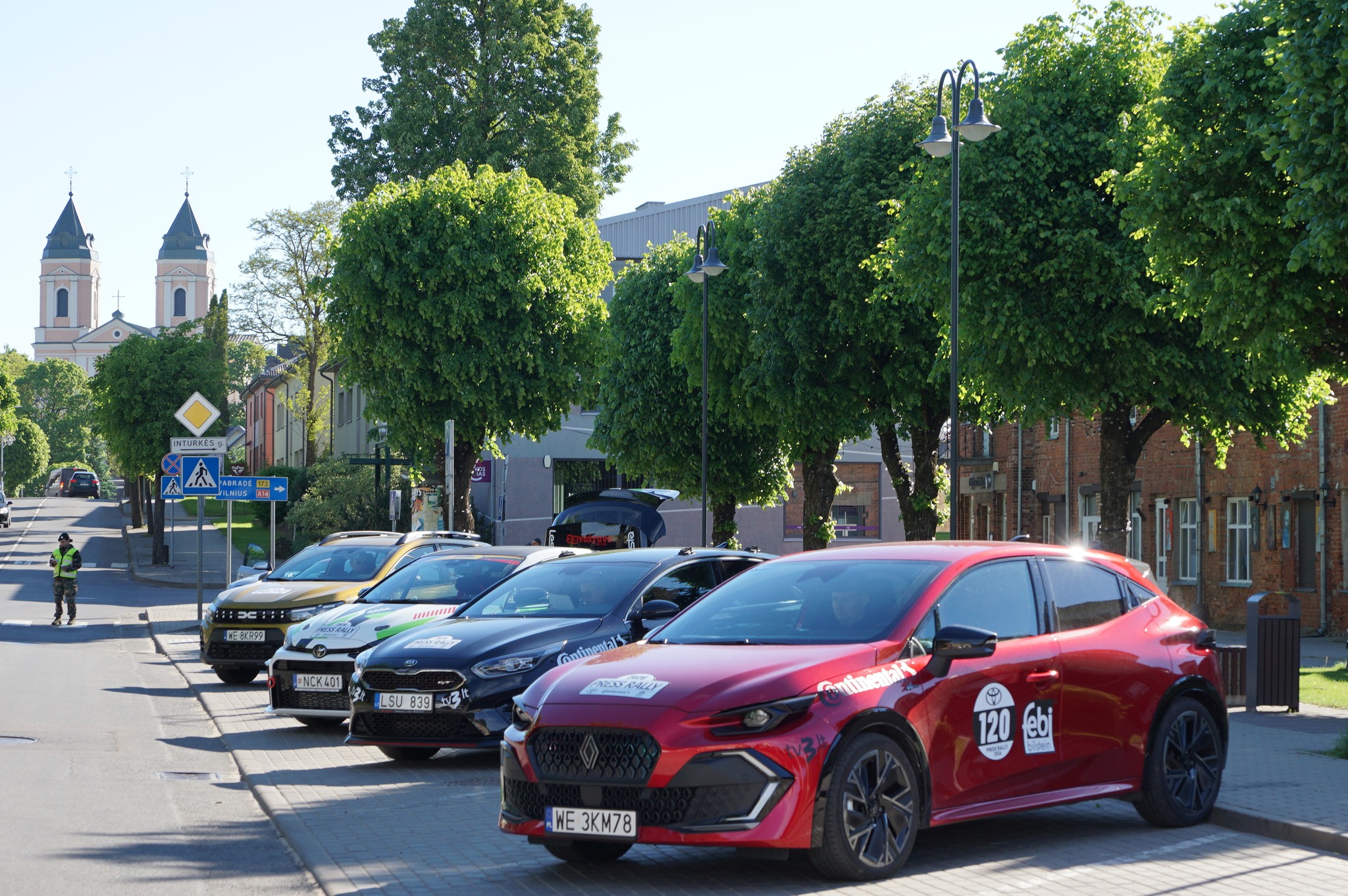 Molėtuose startavo „Press rally 2026“: daugiau nei 80 ekipažų laukia 600 km kelias iki Nidos