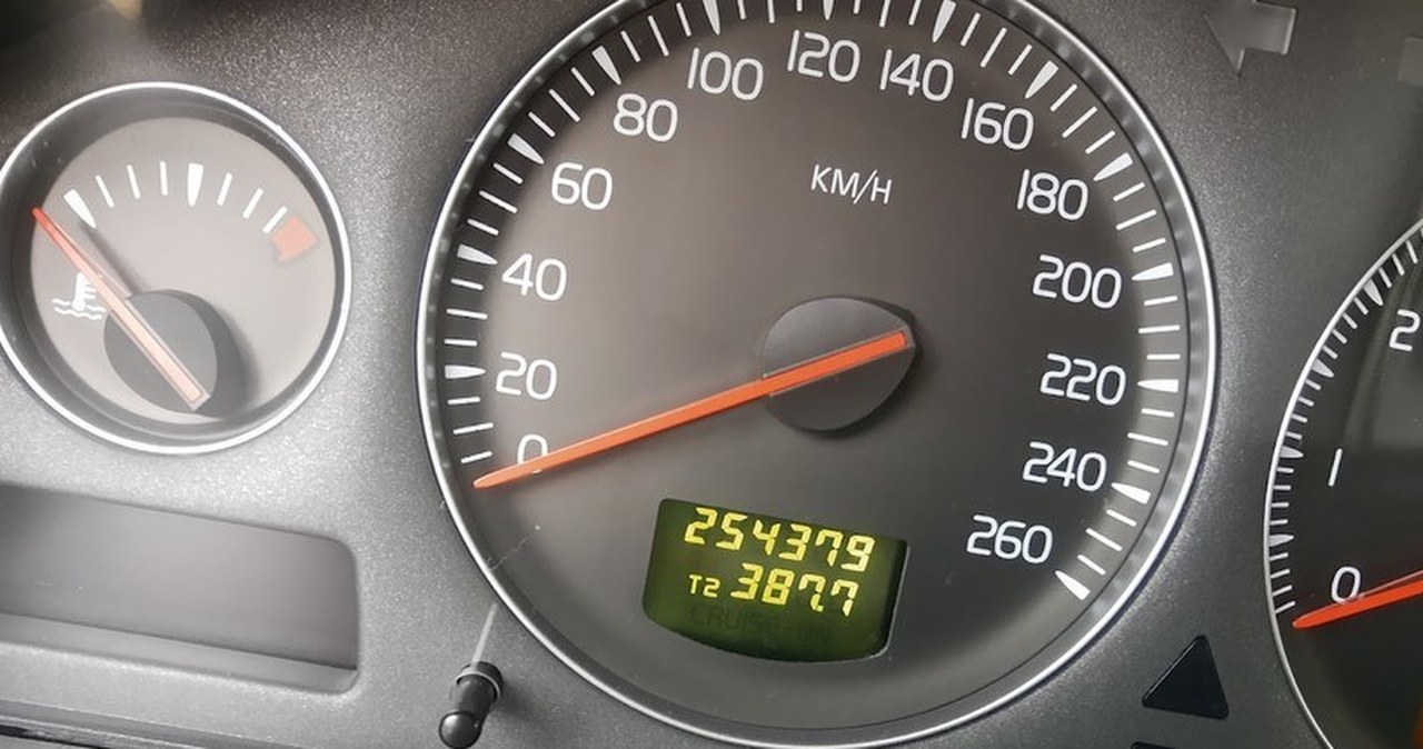 Ekspertai įspėja: perkopus 10 metų ir 150 000 km, naudotas automobilis gali tapti skarbonke
