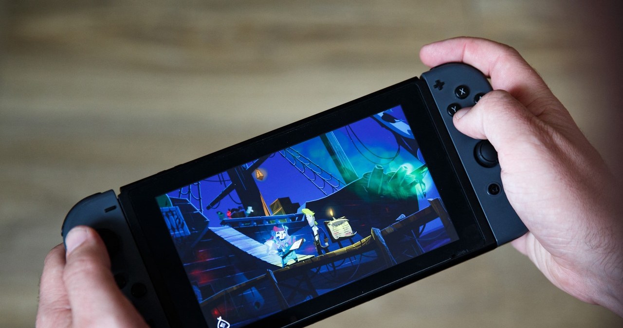 „Nintendo“ priėmė netikėtą sprendimą: pirmasis „Switch“ bus remiamas dar ilgai po „Switch 2“ starto
