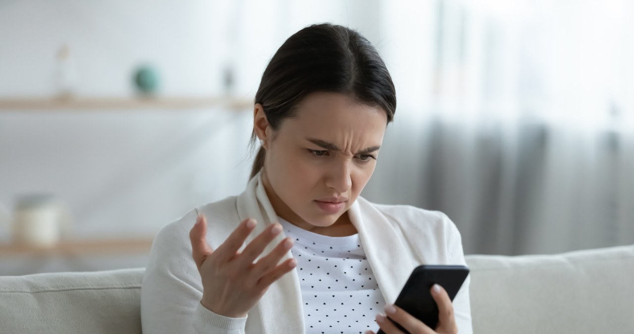 Sukčiai taikosi į „mObywatel“ naudotojus: SMS apie tariamą baudą gali kainuoti pinigus ir duomenis