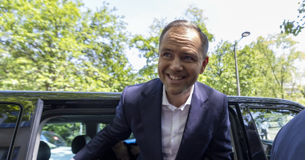 Lenkijos prezidentas siūlo referendumą dėl ES klimato politikos: klausimas įaudrino politikus ir ekspertus