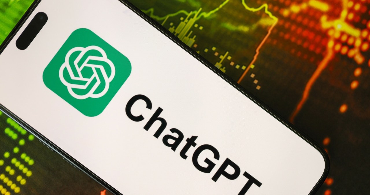 „OpenAI“ ruošia savo telefoną su „ChatGPT“: aiškėja lustas ir kada gali startuoti gamyba