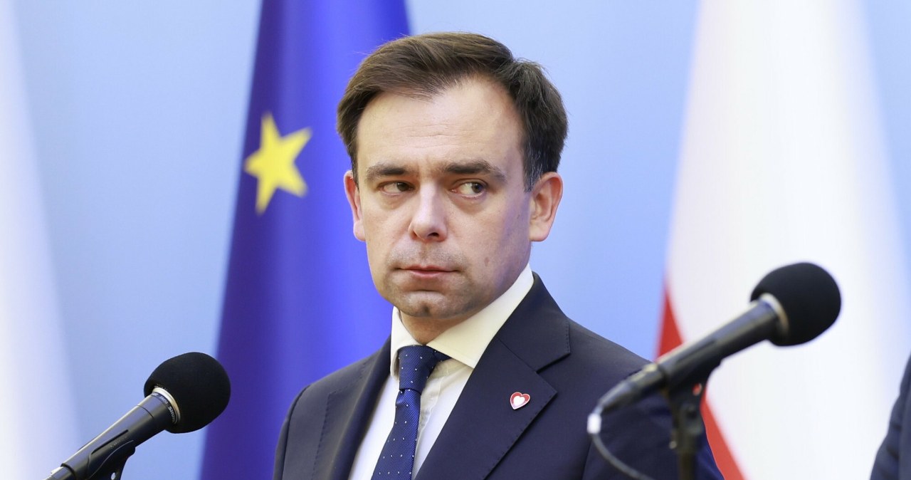 S&P paliko Lenkijai A- reitingą: finansų ministras Domańskis įvardijo, kas rodo ekonomikos atsparumą