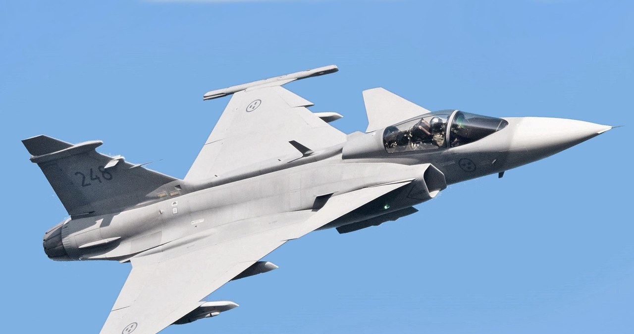 Švedija siunčia Ukrainai 16 „Gripen“ naikintuvų: atskleidė, kiek jų planuojama iki 150
