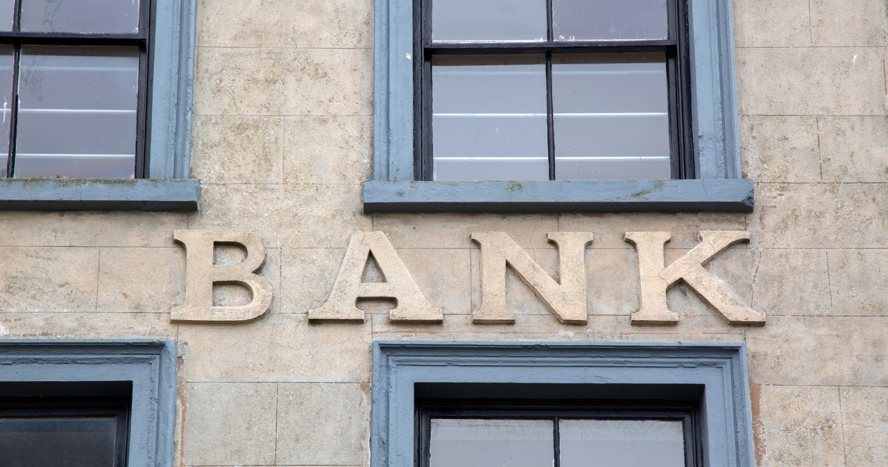 Karas ir konkurencija spaudžia bankus: „mBank“ maržos krenta, hipotekos auga rekordiškai
