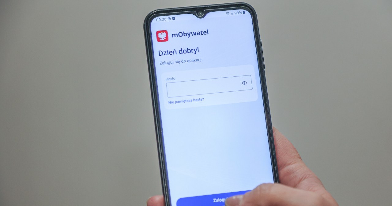 Rekordas per 10 metų: „mObywatel“ per sekundes leidžia užblokuoti dokumentus ir PESEL