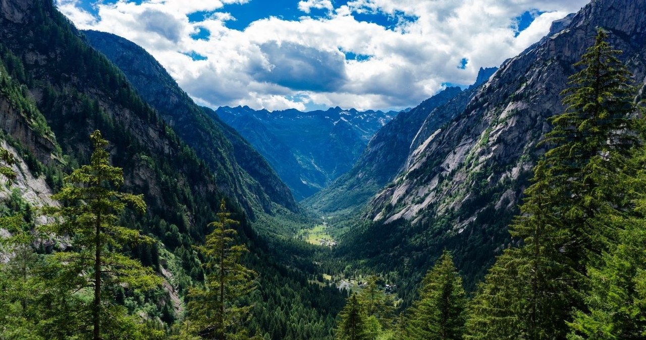 Val di Mello Italijoje: kodėl šį slėnį Lombardijoje vadina „lombardiškais Maldyvais“
