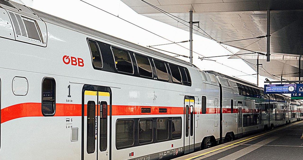 PKP Intercity planas stebina: į Lenkijos bėgius gali atvykti naudoti austrų dviaukščiai