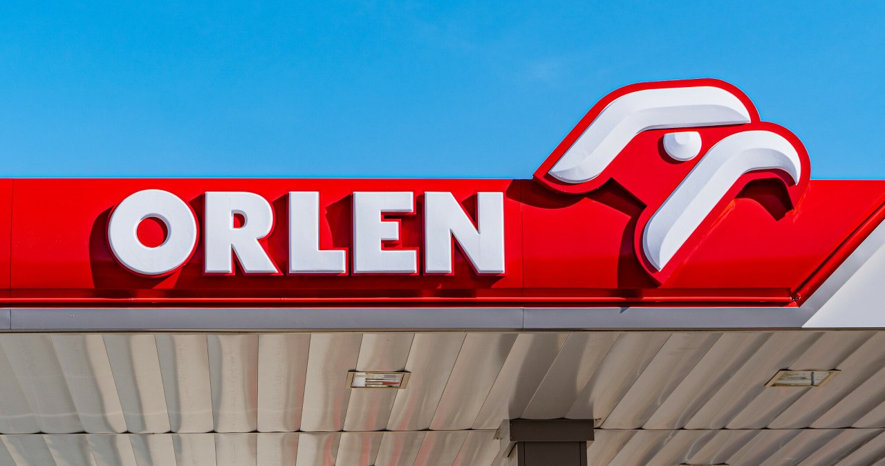 „Orlen“ vėl mažina didmenines degalų kainas: kas vyksta naftos rinkoje ir ko laukti vairuotojams
