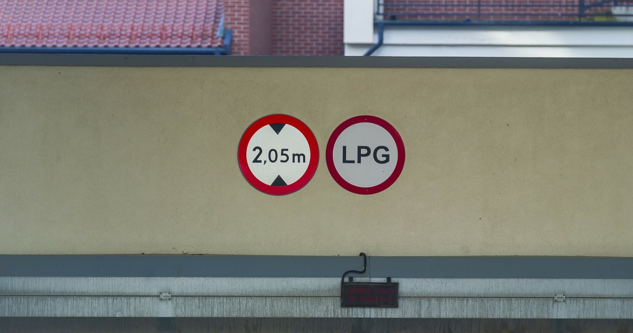 Požeminiuose garažuose draudžia LPG? Šis ženklas klaidina, o teisinė problema rimta