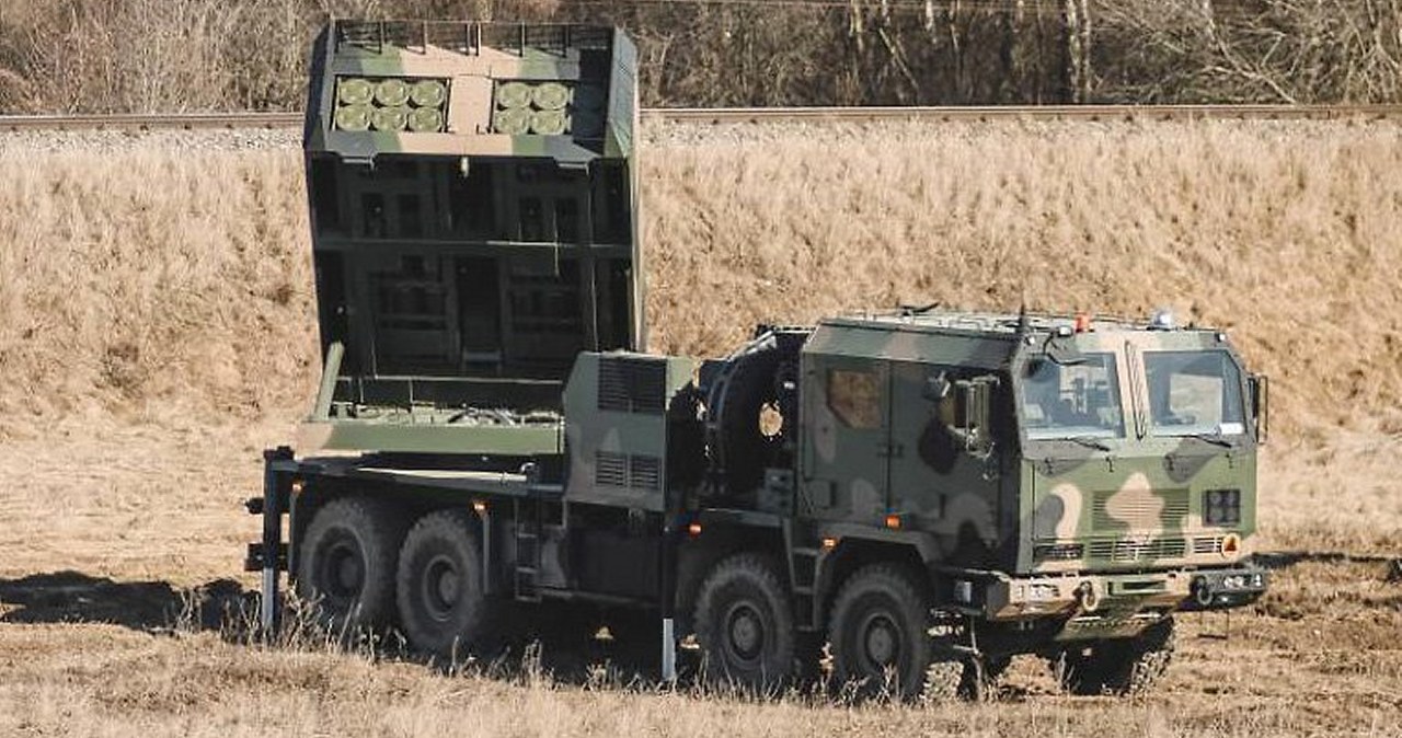 Lenkija pademonstravo „Homar-K“: rekordinis raketų smūgis iš Baltijos pakrantės