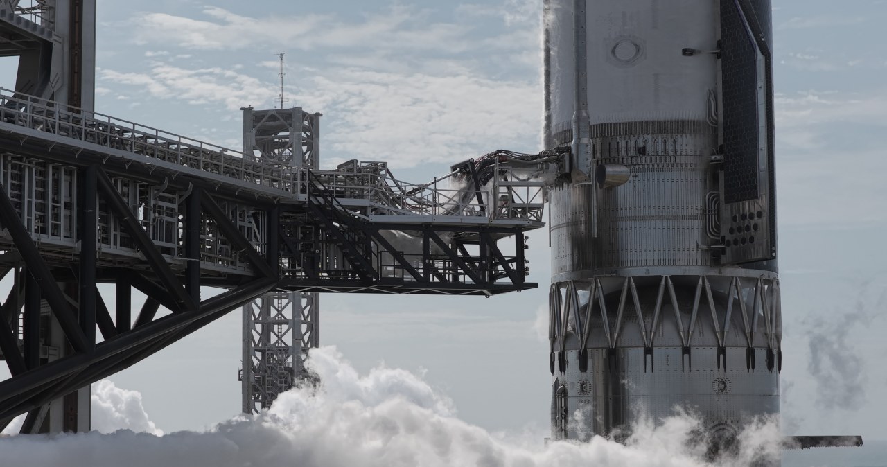 „SpaceX“ žvalgosi į Europą: kur galėtų startuoti milžiniška Musko „Starship“ raketa