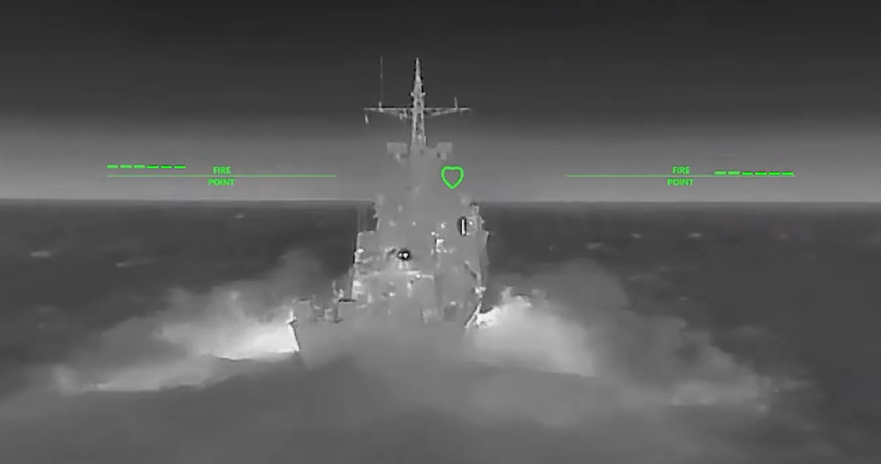 186 smūgiai per vieną naktį: Ukraina smogė Rusijos laivui ir kritiniams taikiniams Kryme