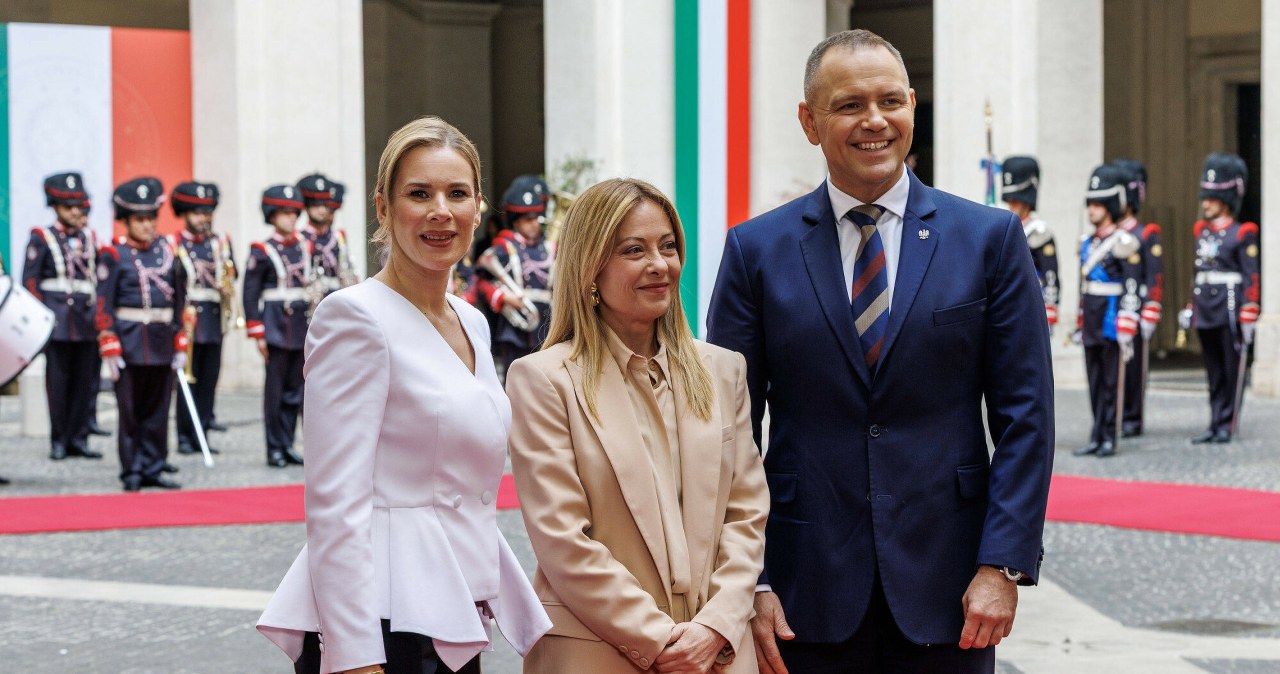 Lenkijos pirmoji ponia Italijoje pavogė šou: nespalvotas įvaizdis prikaustė žvilgsnius