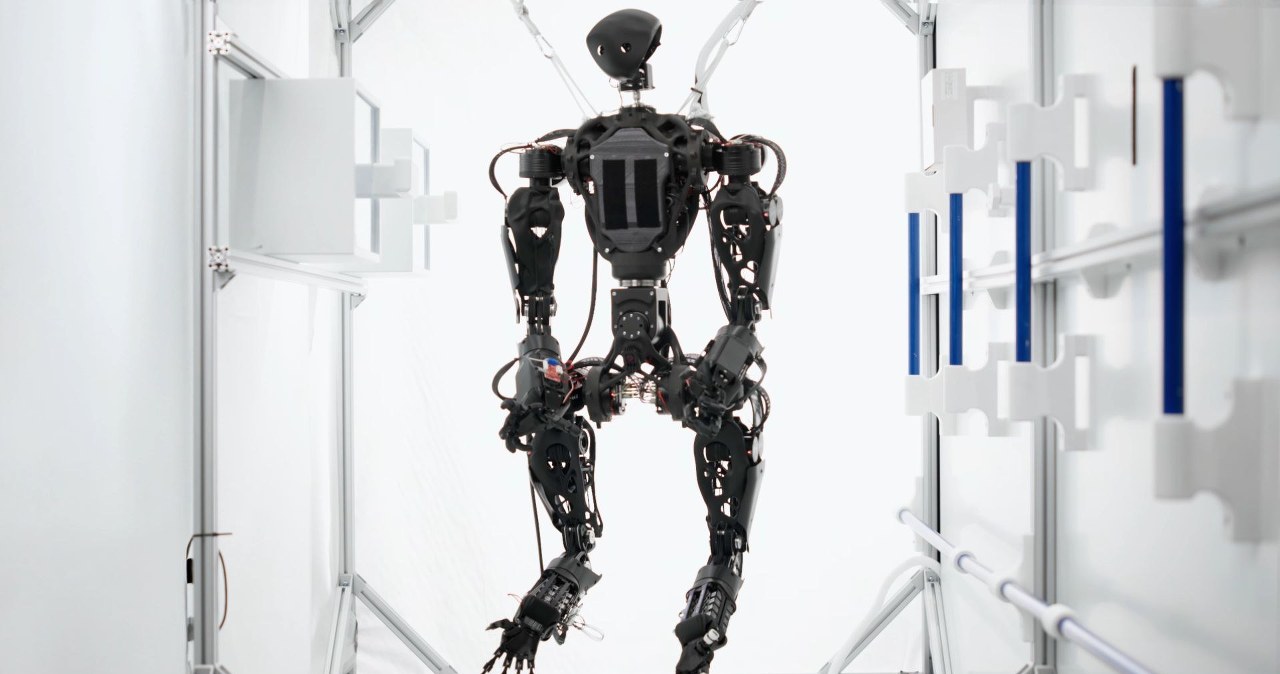 Kanadiečiai sukūrė keturrankį kosminį robotą HELIOS: ar jis netrukus pakeis astronautus?