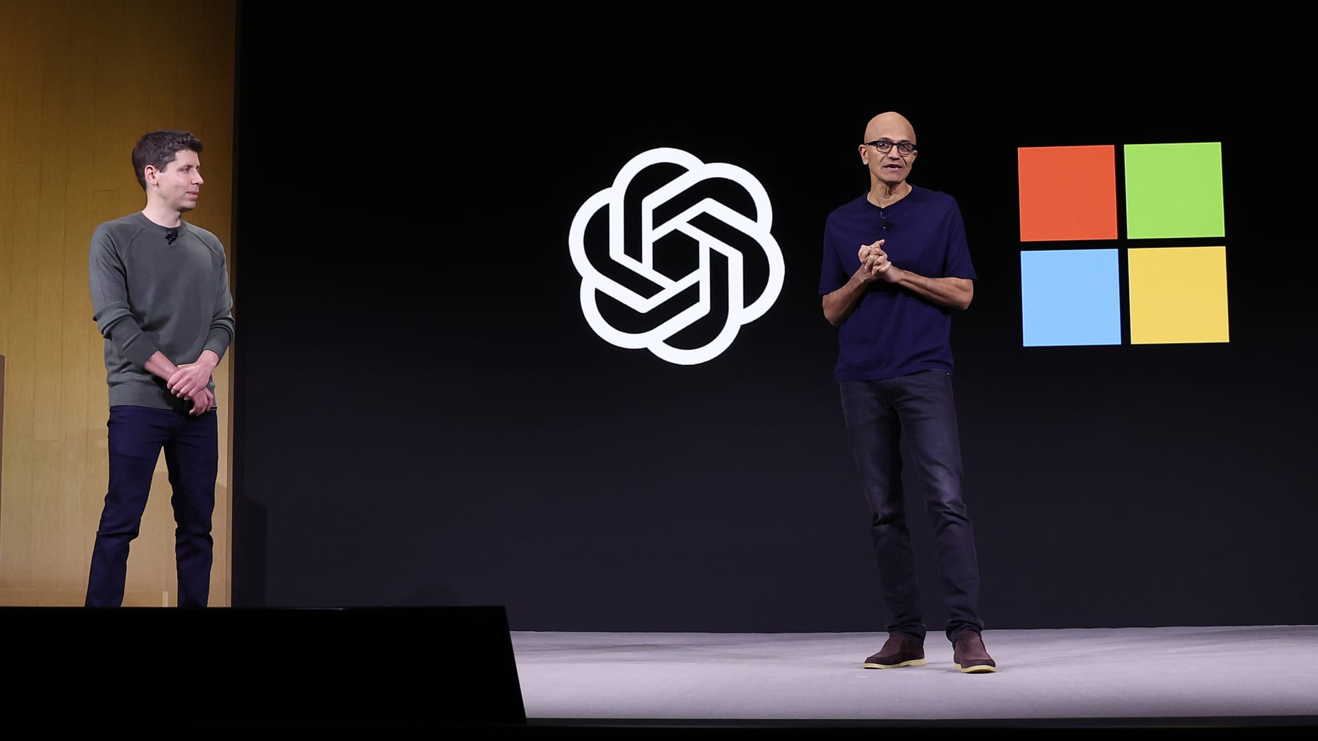 „Microsoft“ baimė dėl „OpenAI“: Nadella liudijimas teisme atskleidė, kas vyko užkulisiuose