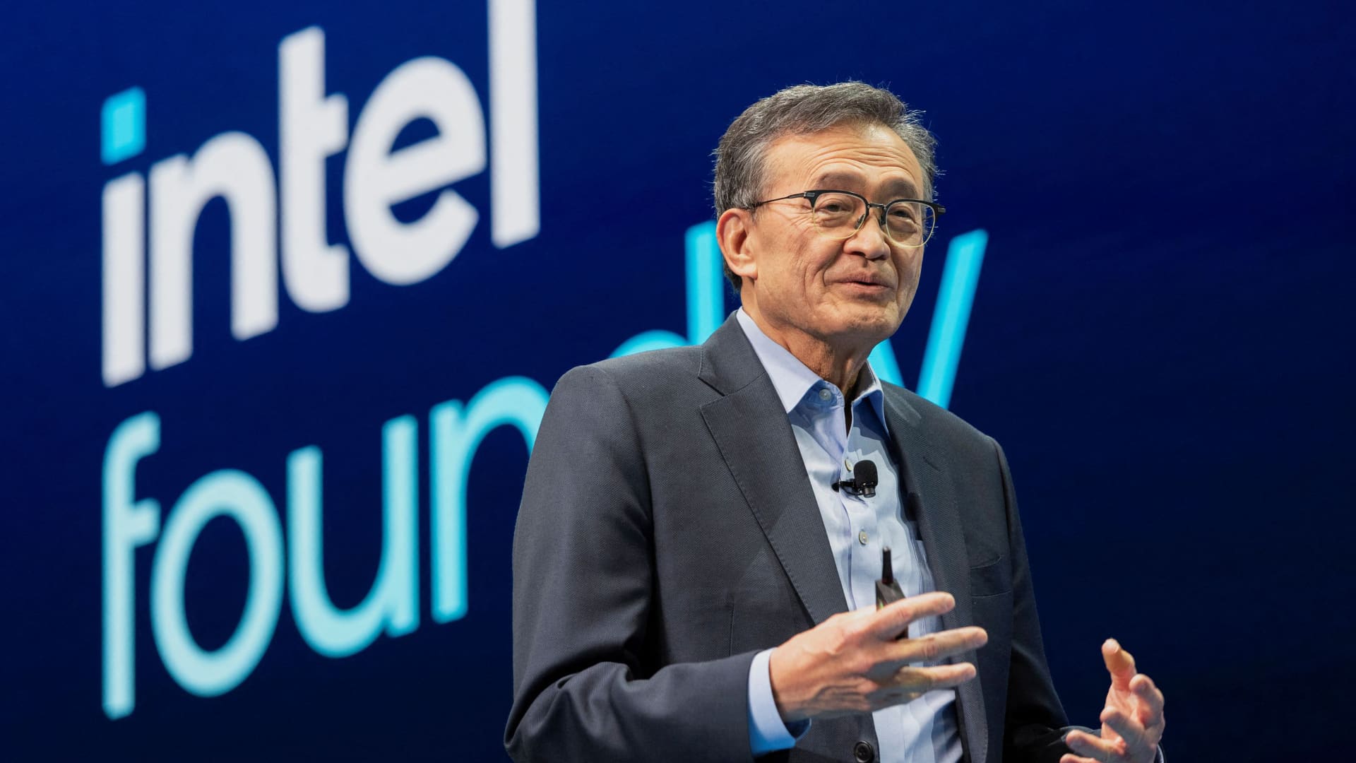 „Intel“ vadovas meta kortas ant stalo: 18A proveržis kelia ažiotažą, klientai jau beldžiasi