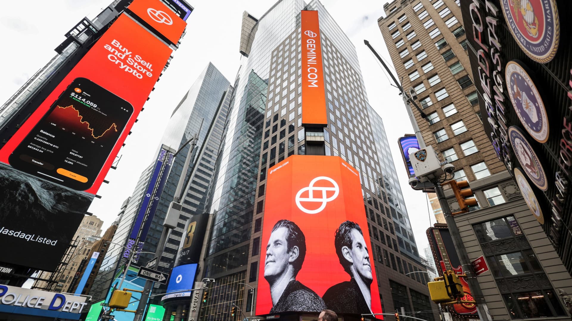 „Gemini“ akcijos šovė į viršų: „Winklevoss Capital Fund“ į kripto biržą supylė 100 mln. eurų