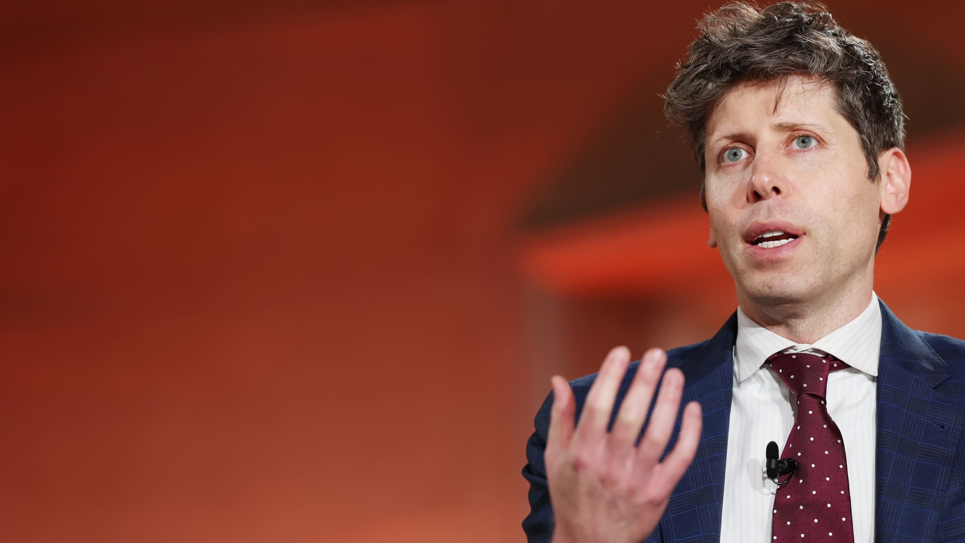 „OpenAI“ pristatė naują DI modelį kibernetiniam saugumui: kas gaus prieigą ir kodėl tai kelia įtampą?