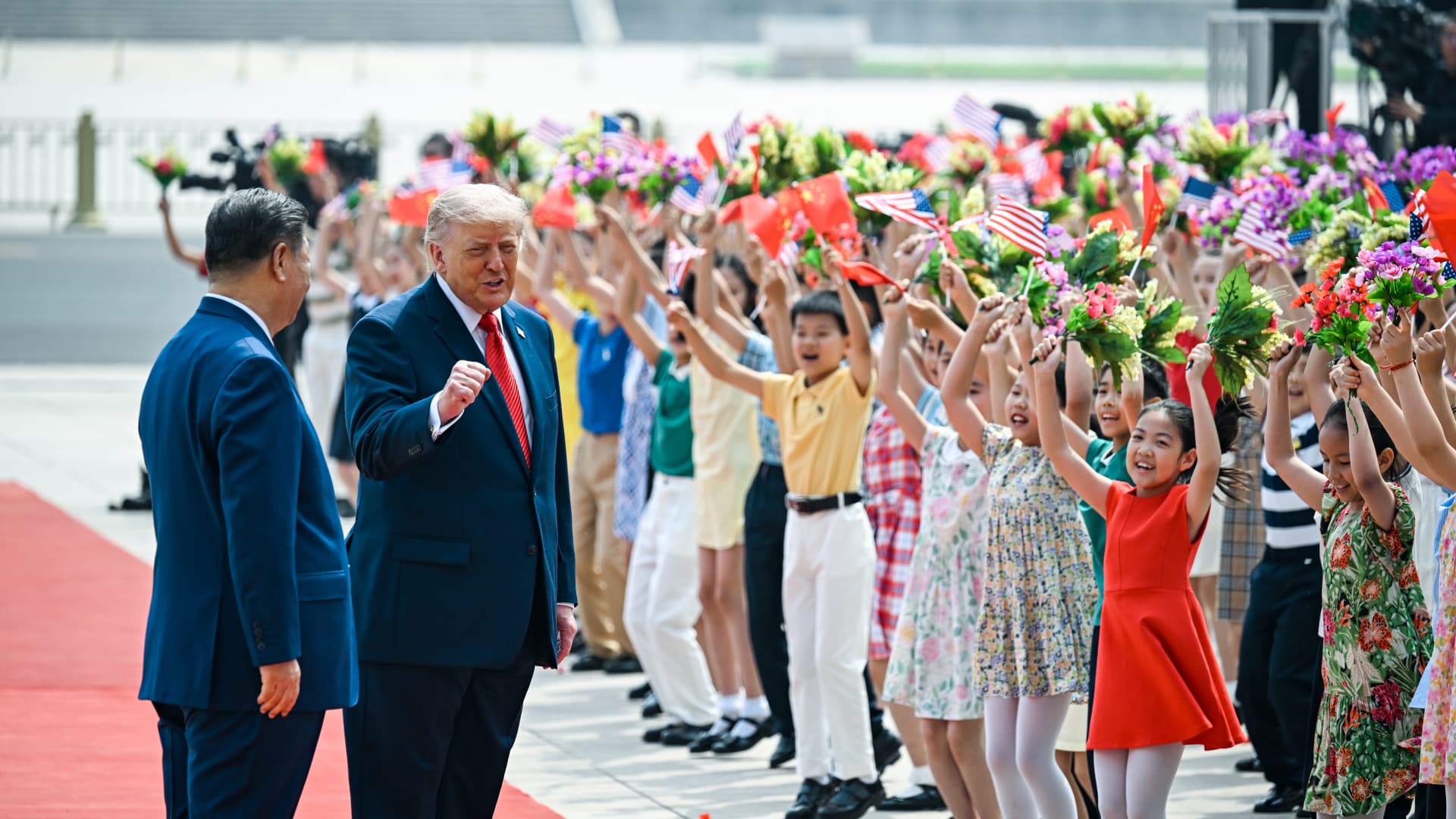 Naujasis FED vadovas patvirtintas vos 54 balsais: įtampa kyla ir dėl Trumpo susitikimo Pekine