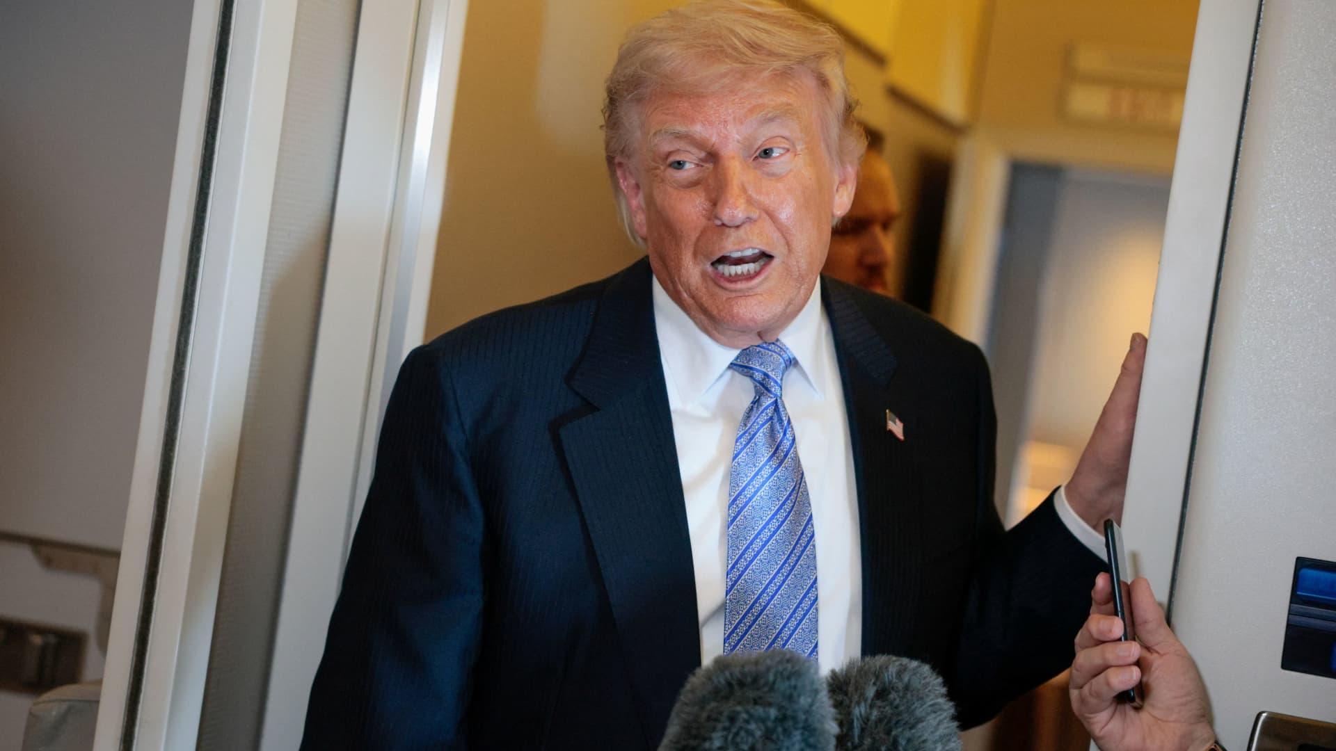 Trumpas rėžė atvirai: dėl „Intel“ sandorio norėjo 10 proc. nemokamai, dabar gailisi neprašęs daugiau