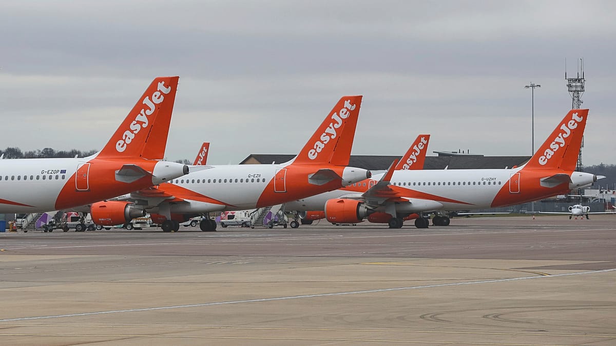 Italija kibo į „easyJet“: įtaria klastą registruoto bagažo kainose – ką turėtų žinoti keleiviai