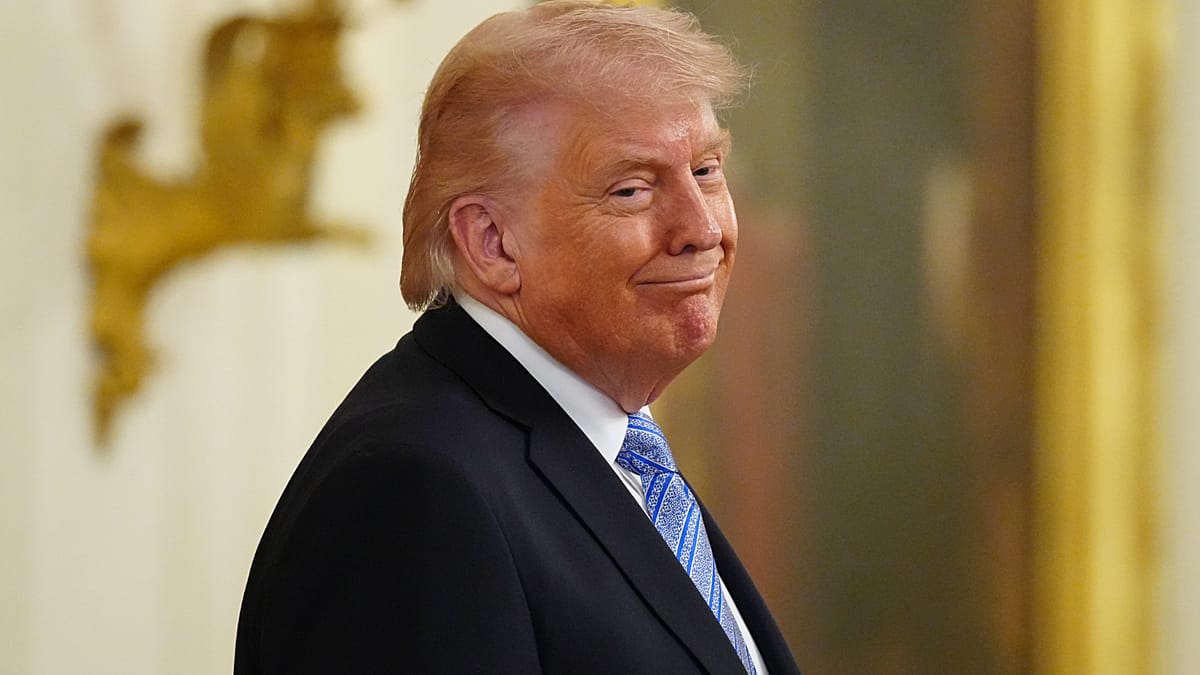 Nutekinti mokesčiai ir slaptas priedas: Trumpui ir šeimai užkertamas kelias IRS auditams
