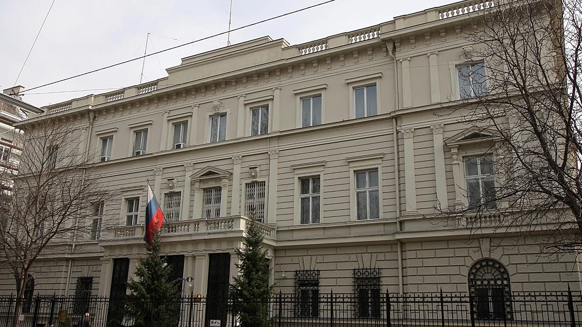 Antennų miškas ant Rusijos pastatų Vienoje: ekspertai įtaria ryšių perėmimą ir šnipinėjimą
