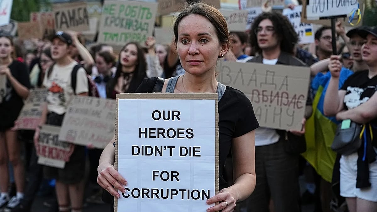 Ukraina aiškina ES: korupcijos tyrimai rodo, kad Kijevas vykdo namų darbus ir institucijos veikia