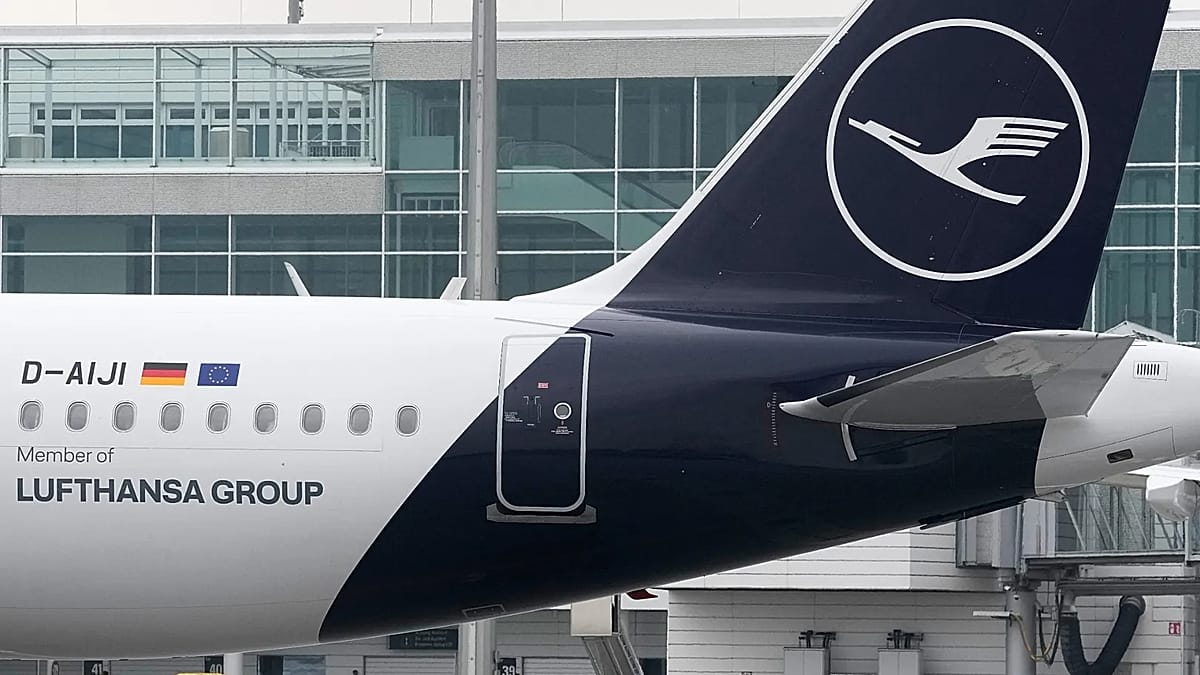 „Lufthansa“ skelbia rekordą, bet perspėja: Irano karas brangina kurą ir apkarpys pelną