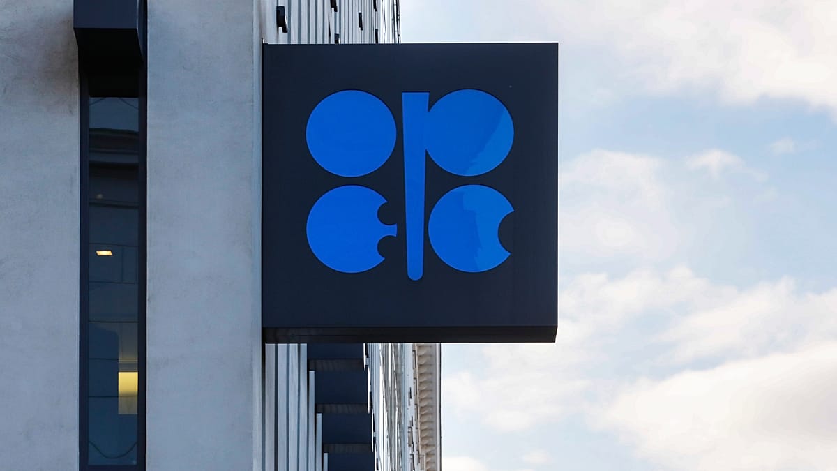 JAE traukiasi iš OPEC: ką tai reiškia naftos kainoms ir Persijos įlankos vienybei?