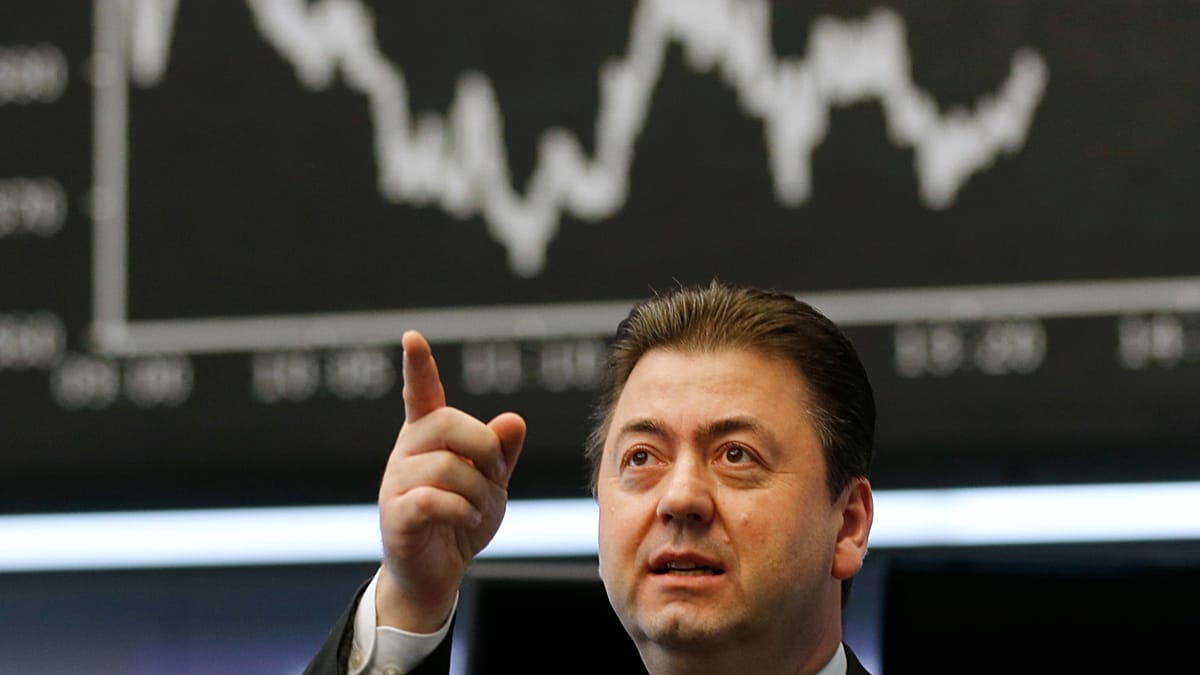 Europos akcijų sensacijos 2026-aisiais: viena pakilo 947 proc. – kas stumia šį šuolį?