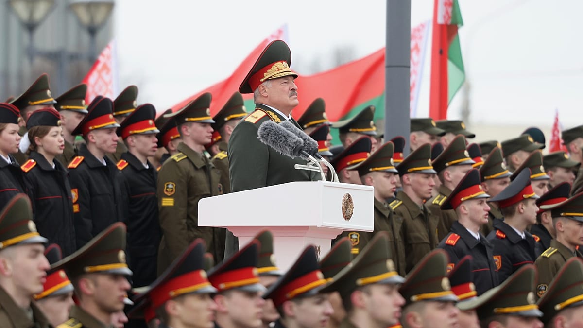 Rusija ir Baltarusija surengė branduolines pratybas: Kyjivas perspėja dėl puolimo iš šiaurės