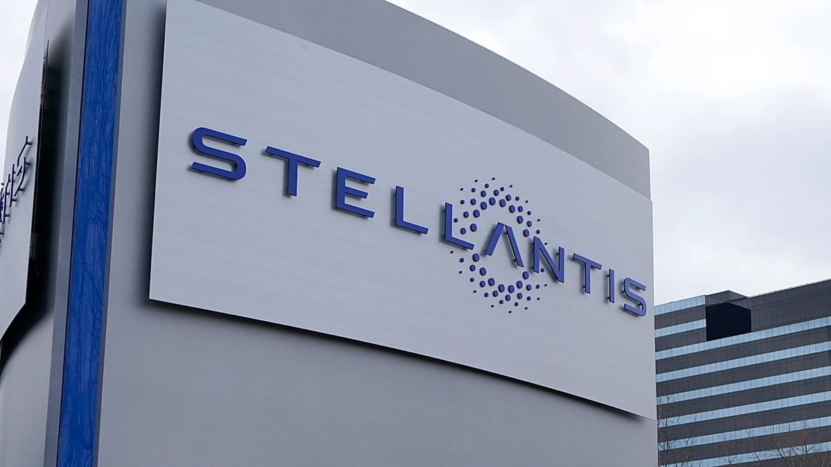 „Stellantis“ planas iki 2030-ųjų: 60 naujų modelių ir pigesnis elektromobilis iš Pomigliano