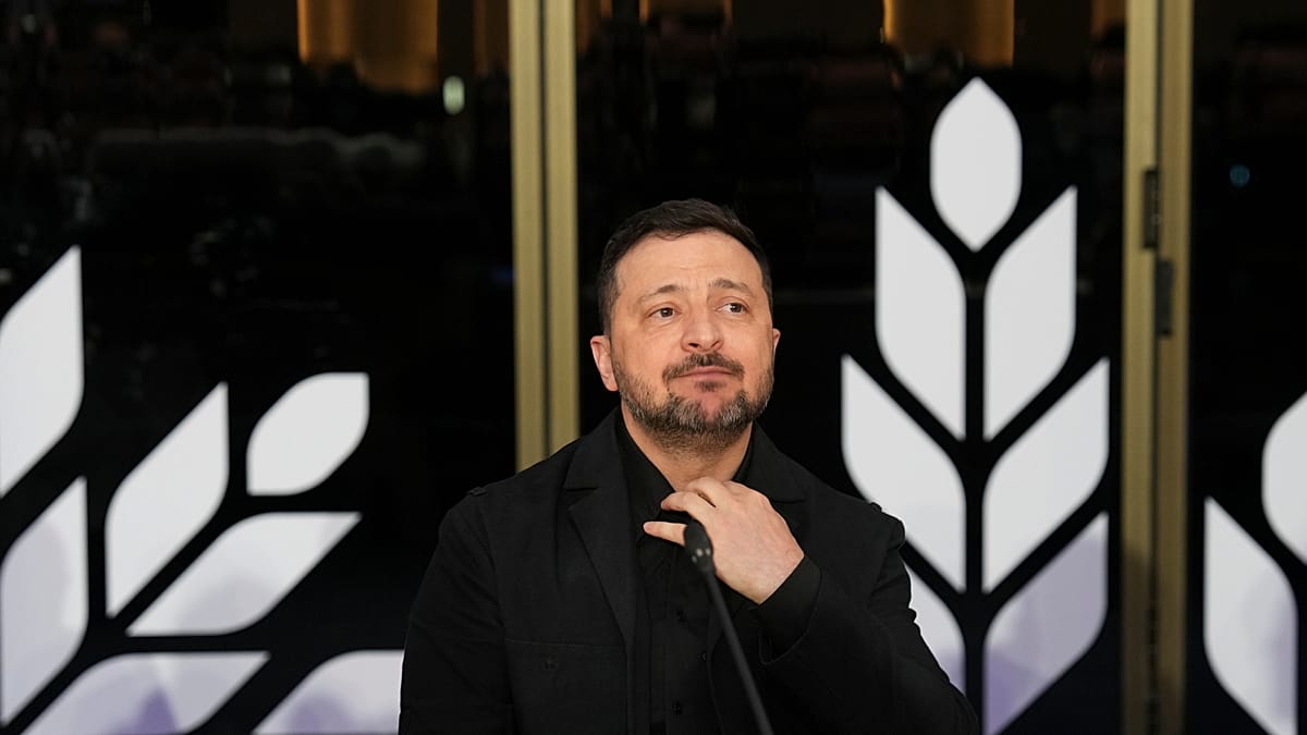Lenkijos prezidentas siūlo atimti iš Zelenskio Baltąjį Erelį: įtampa dėl UPA vardo