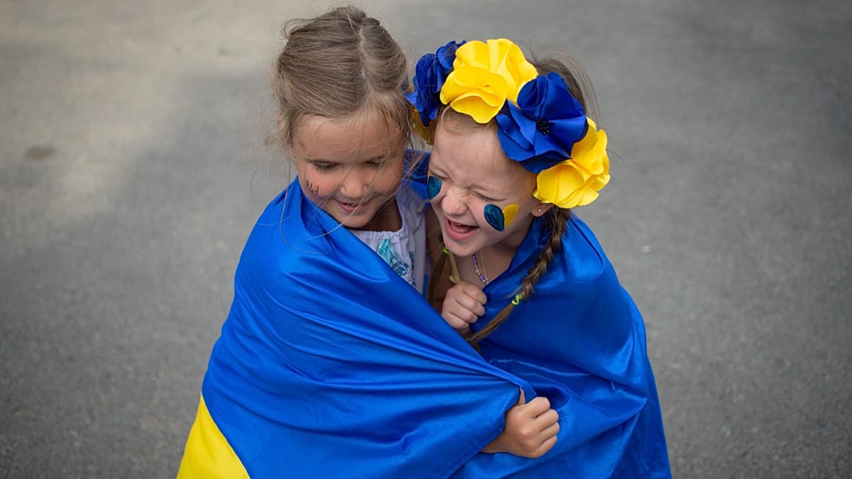 ES plečia sankcijas už Ukrainos vaikų deportacijas: kas įtraukta į sąrašą ir ką tai keičia