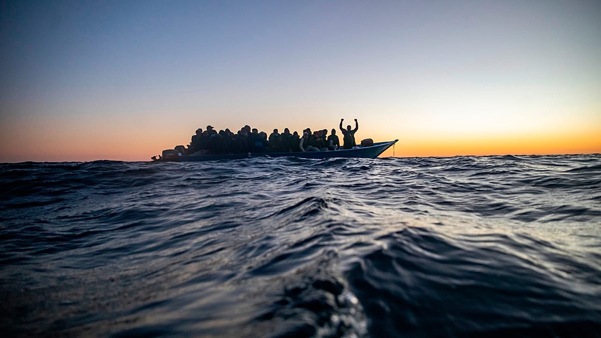Lampedūzoje tragedija: iš Tuniso atplaukę migrantai neteko kūdikio, pradėtas tyrimas