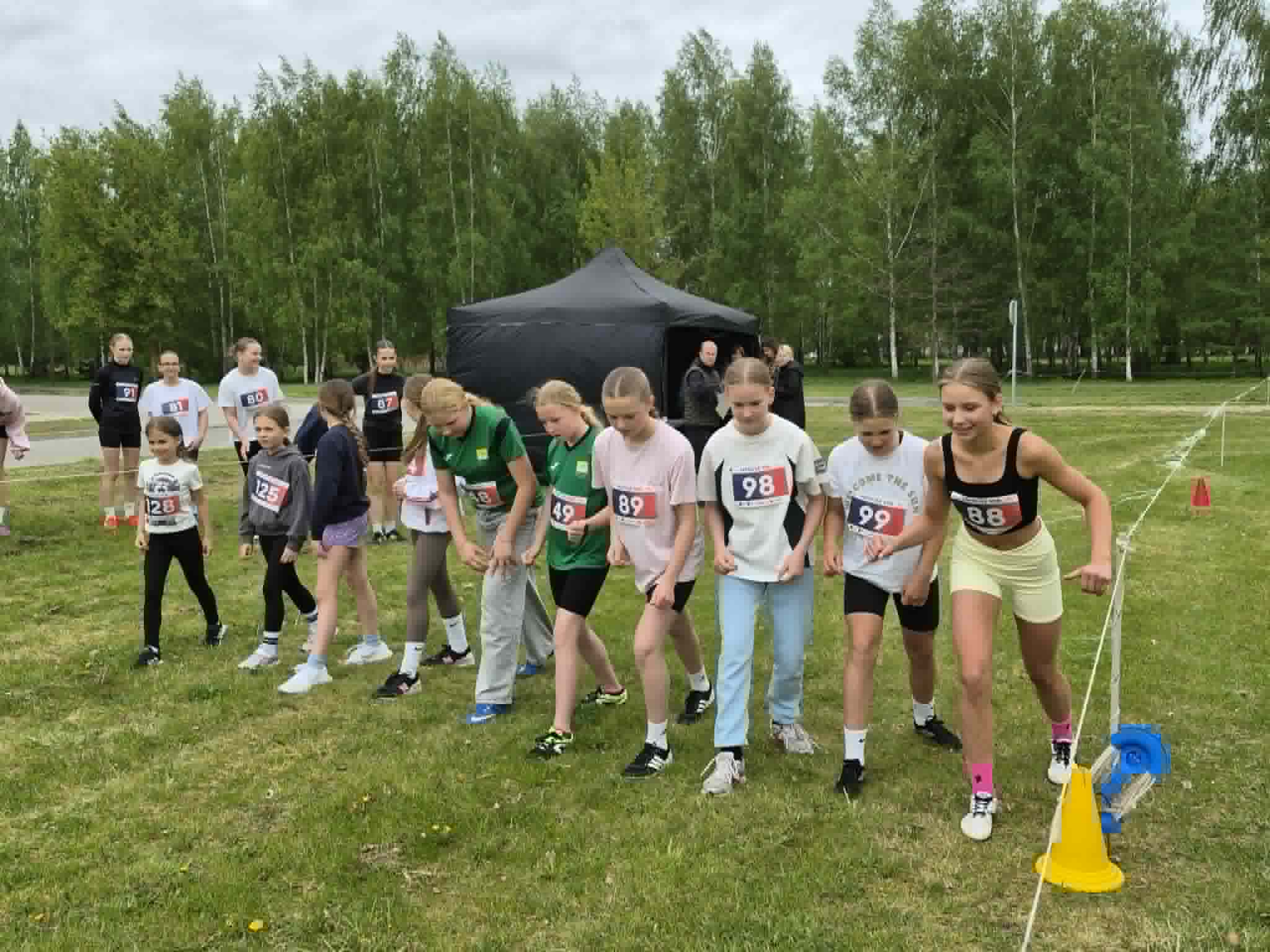 Vilkaviškyje vyko 2026 metų pavasario kroso pirmenybės: kas laimėjo Vaclovo Miliausko taurę