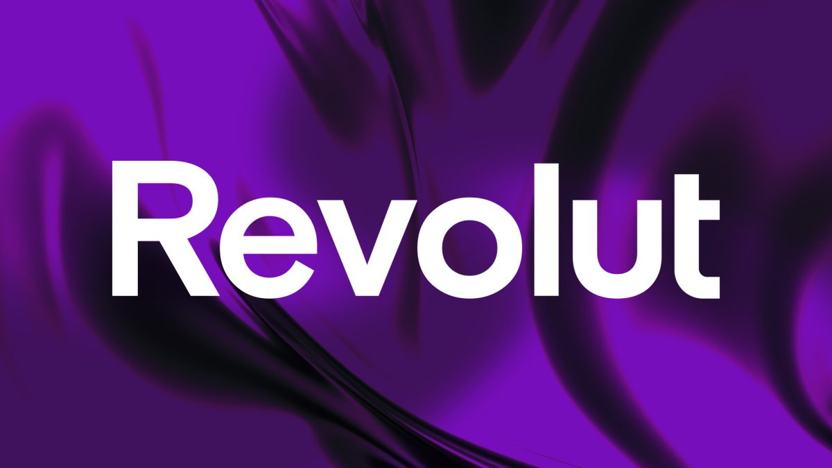 „Revolut“ pristatė pirmą fizinę kriptovaliutų kortelę: kodėl kripto atsiskaitymai vėl auga